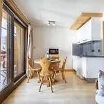 Résidence Rent - *
